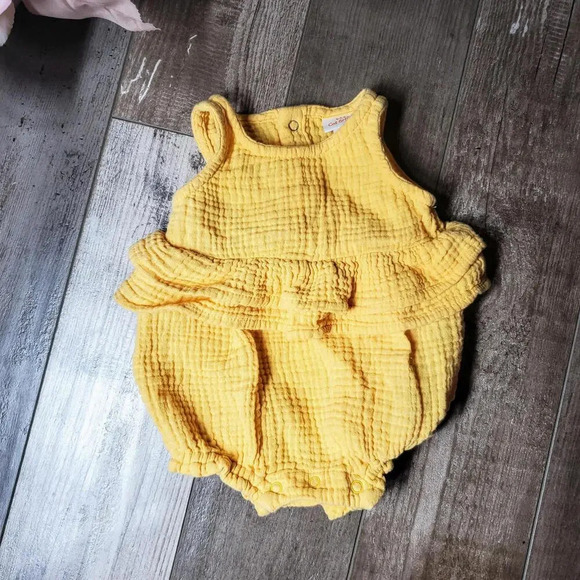 Cat & Jack & Carter's Yellow Gauze Ruffle Romper w/ Floral Cardigan Sweater 0-3M - Picture 4 of 12
